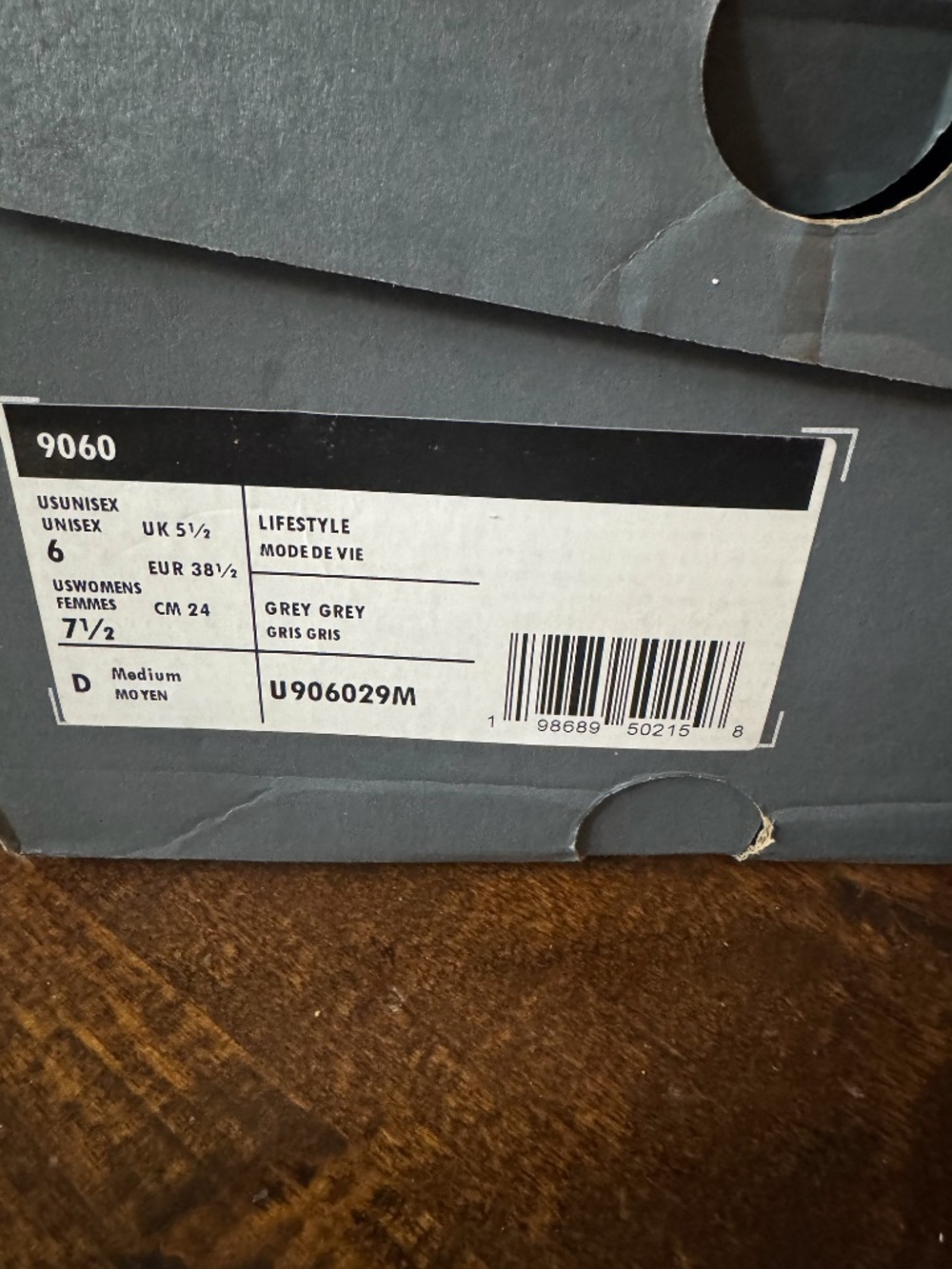 NWB New Balance Woman's 9060 - 7.5 - Picture 3 of 6